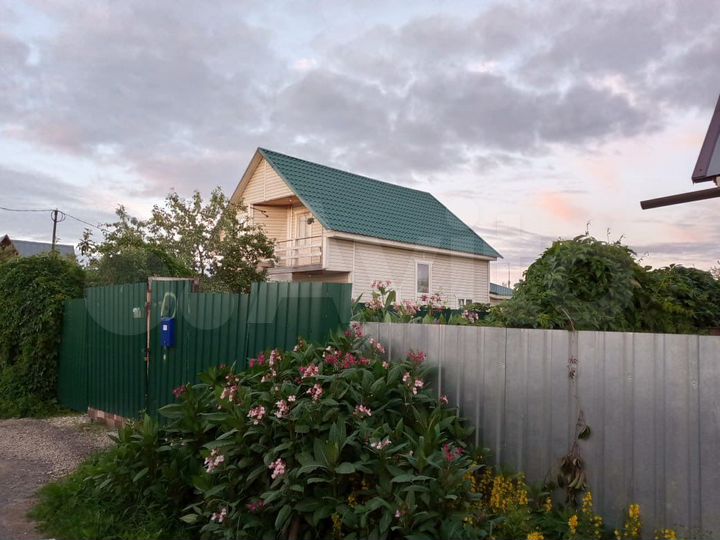 Дом 98,1 м² на участке 8 сот.