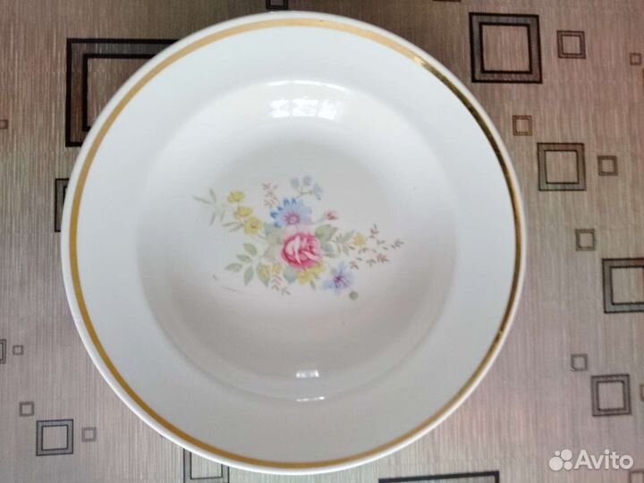 Тарелки столовые СССР