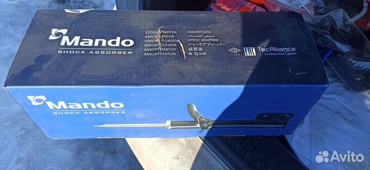 Стойка амортизатора передняя