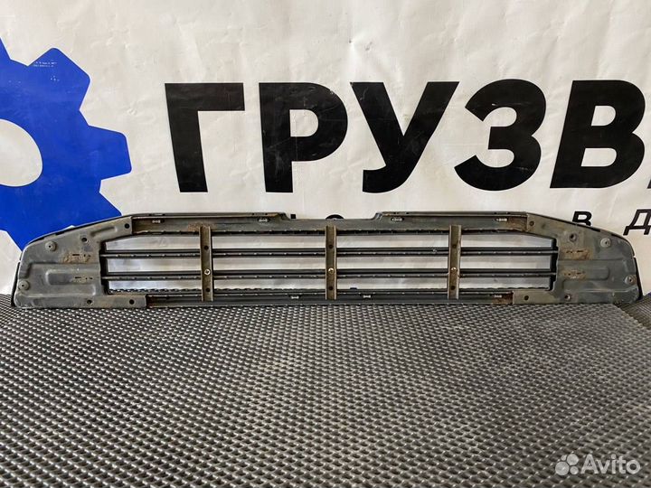 Ступень в бампер Volvo FH4 82208510