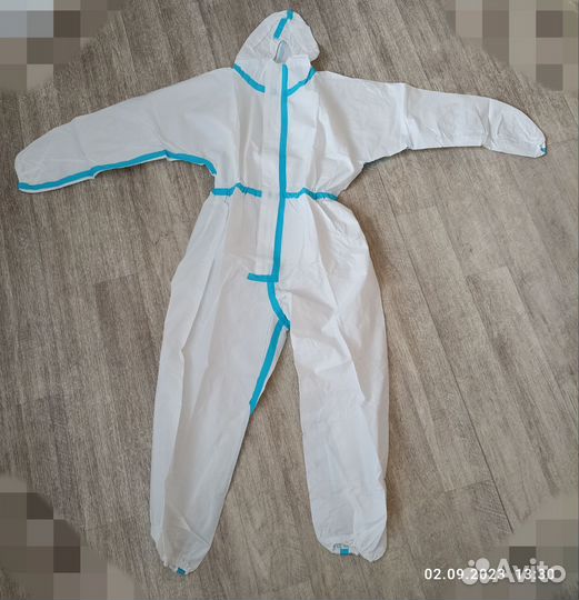 Защитный костюм