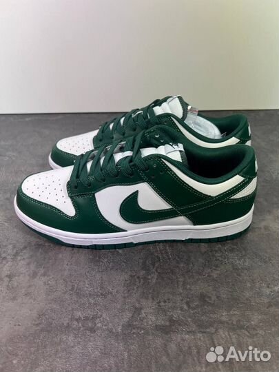 Кроссовки Nike Dunk Low Michigan State