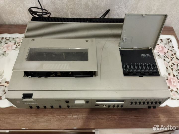 Видеомагнитофон вм 12