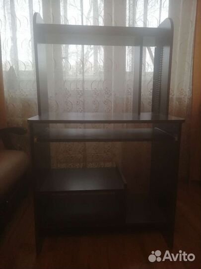 Стол компьютерный