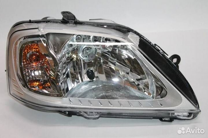 Фара правая Renault Logan (Рено Логан)