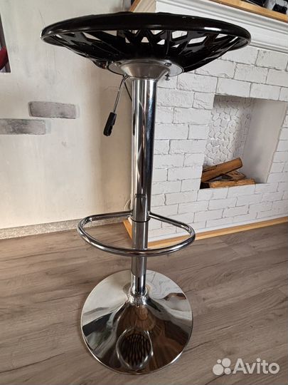 Барный стул