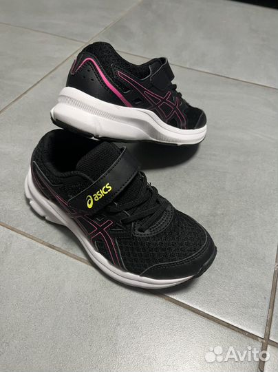 Кроссовки для девочки asics