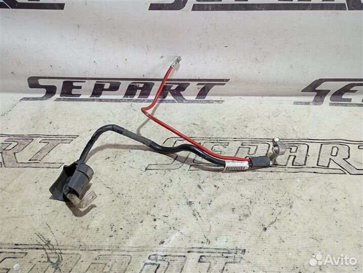 Клемма аккумулятора плюс Volkswagen Passat B6 1.8