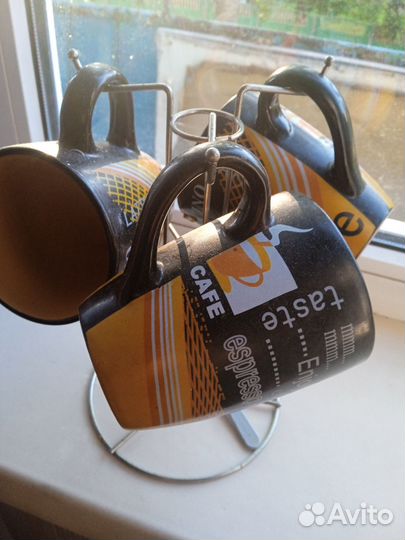 Кружки 3 шт на подставке