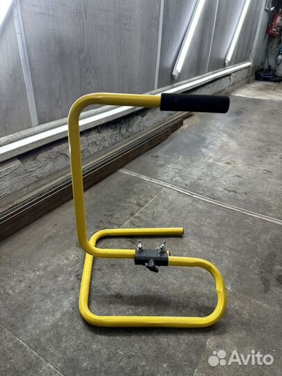 Подставка для прожектора