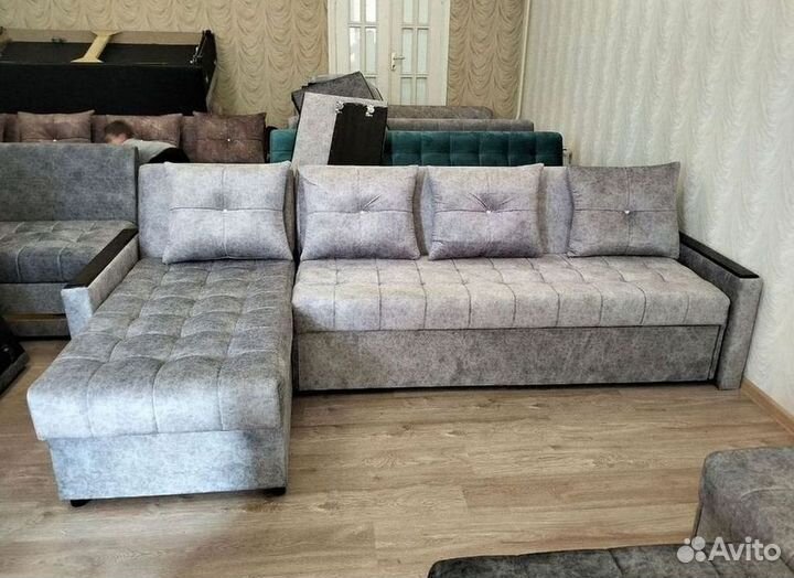 Угловой диван в наличии не б/у