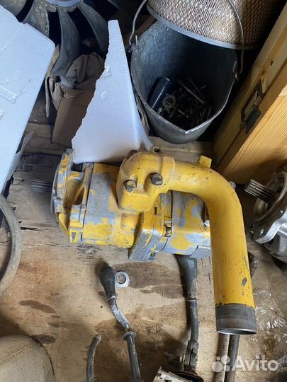 Komatsu D155A5 насосы