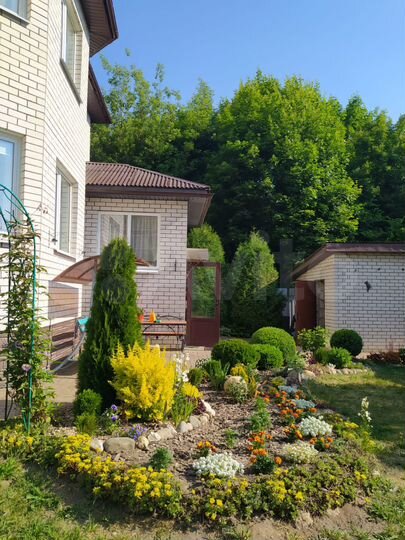 Дом 171,3 м² на участке 8 сот.