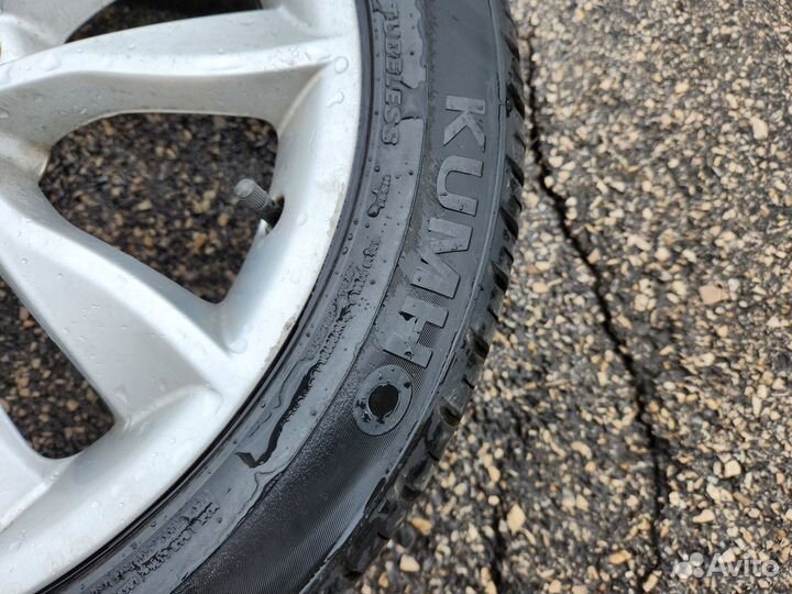 R17 Kumho Ecsta HS51 225/45, PCD 5x112 DIA 66.06