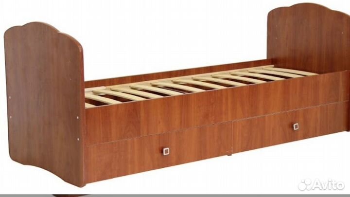 Кровать-маятник