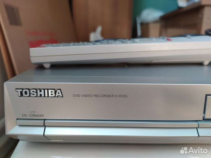 DVD плеер и рекордер Toshiba