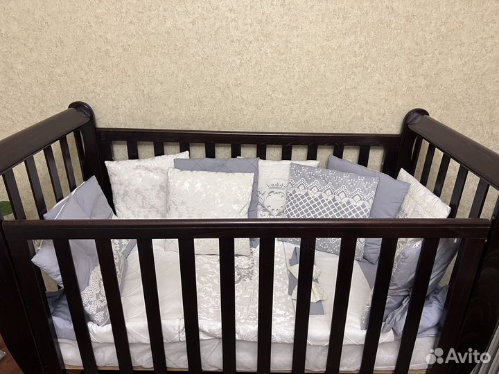 Детская кроватка