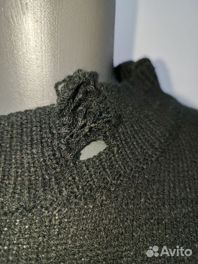 Джемпер с рваными краями 42-48