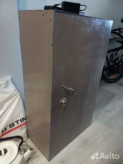 Оружейный сейф