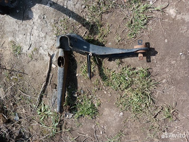 Рычаг задний левый лансер 10