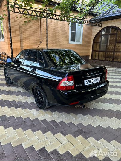 Сиденья на priora 2