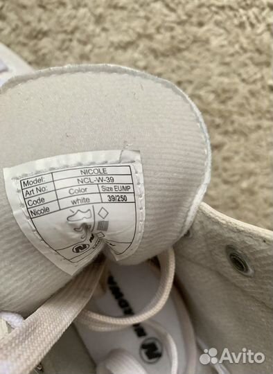 Коньки женские фигурные Nordway Nicole 39