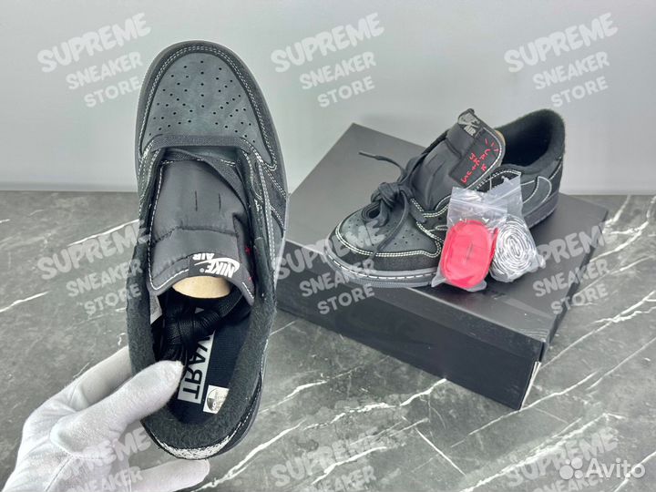 Кроссовки женские Travis Scott X Jordan