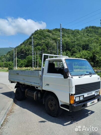 Mazda Titan, 1989