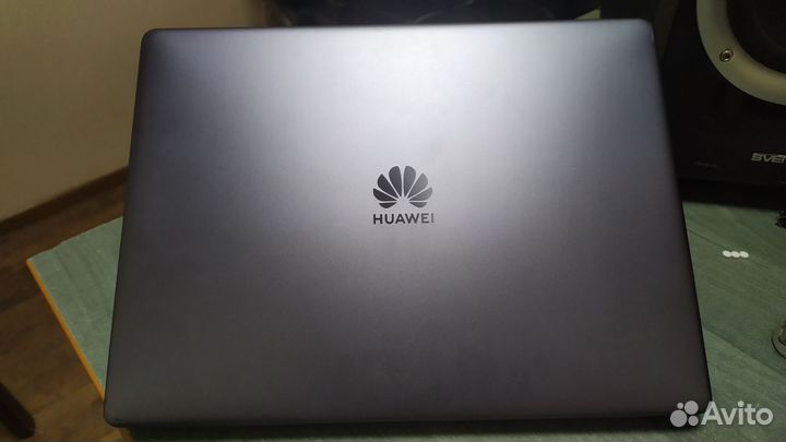 Huawei Matebook 13 WRT-W19 SSD 512Gb Space Gray