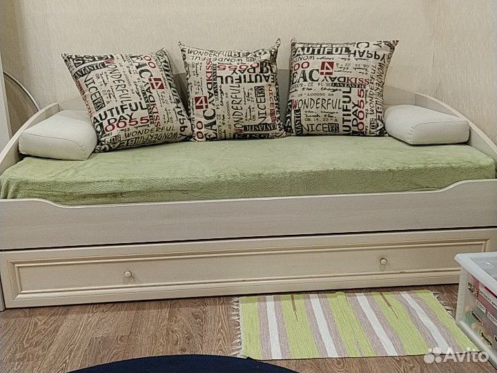 Кровать подростковая