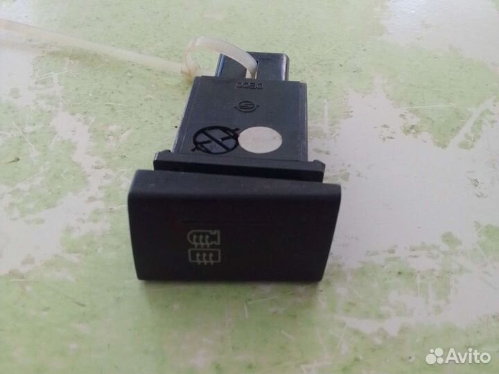 Кнопка обогрева заднего стекла SsangYong Rexton Y2