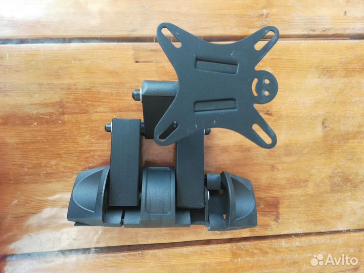 Кронштейн для телевизора на стену