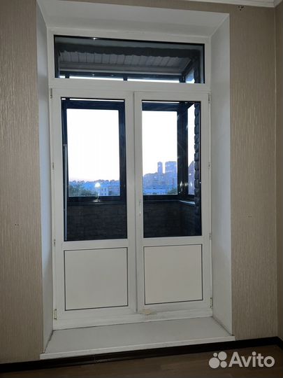 Окна пластиковые бу 188 х 152, двери см описание