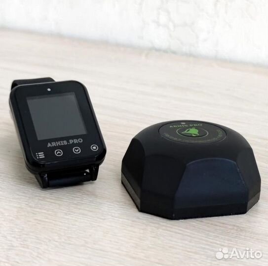 Кнопка вызова персонала, официанта Бургер и часы