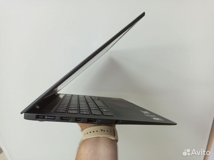 Lenovo Thinkpad Carbon x1 (i5/SSD/Win10)