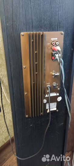 Акустические колонки большие