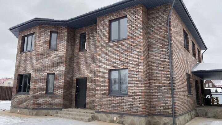 Дом 287 м² на участке 12 сот.