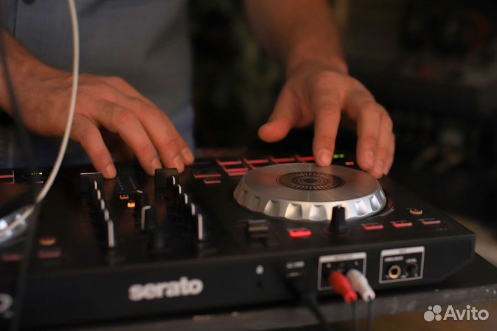 DJ-Василий музыкант,вокалист,певец