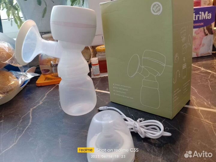 Молокоотсос электрический, бутылочка для кормления