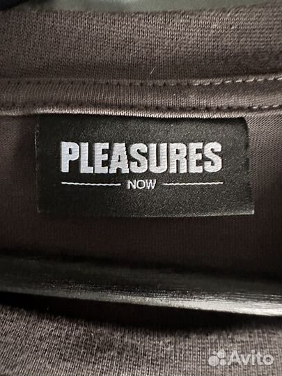 Футболка pleasures