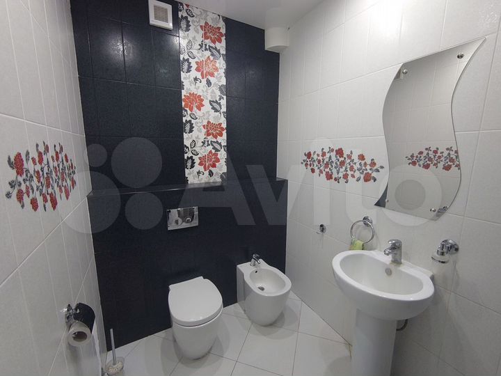 2-к. квартира, 85,1 м², 8/9 эт.