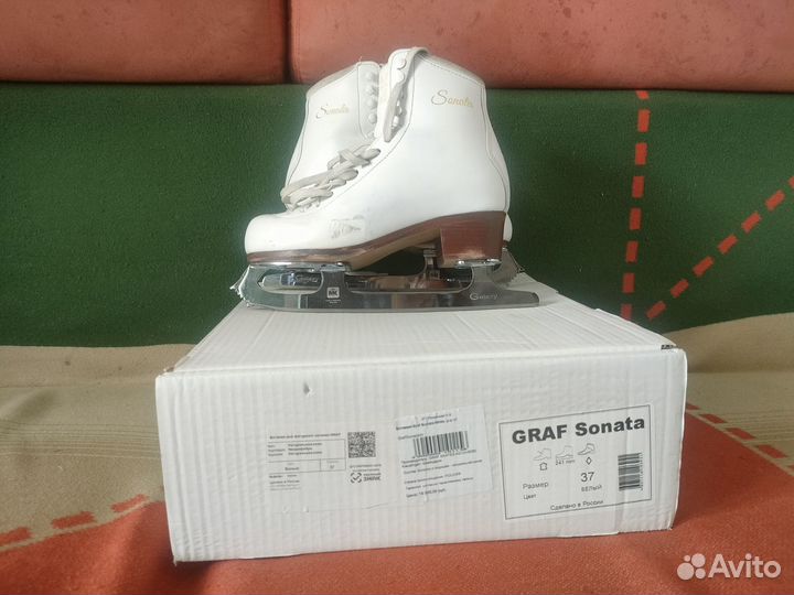 Фигурные коньки graf sonata