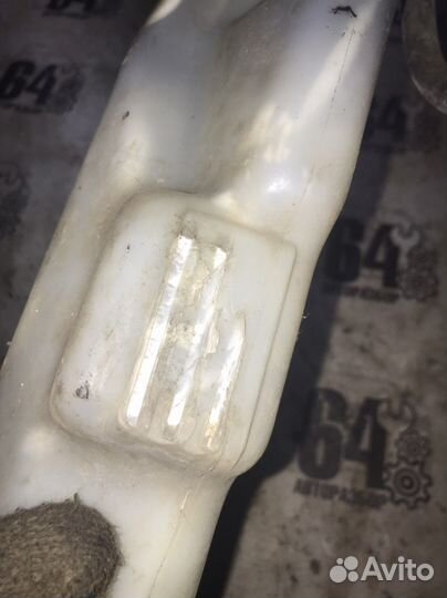 Бачок расширительный для Mitsubishi Carisma