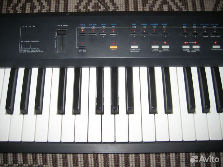 Roland A-30 миди клавиатура