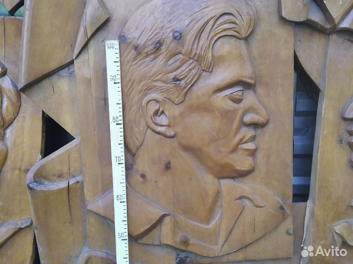 Деревянные барельефы