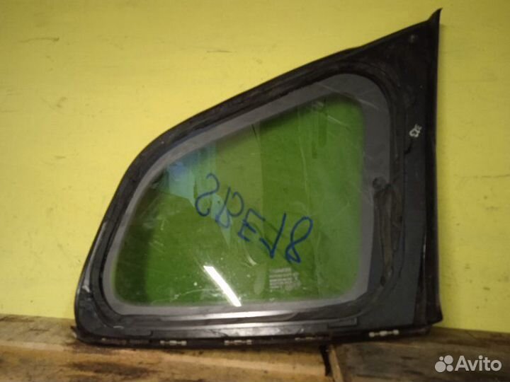 Стекло глухое лев. Renault Laguna 3