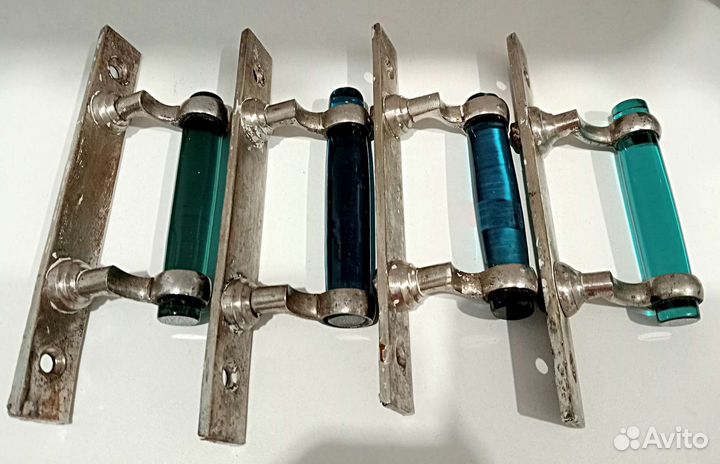 Старинные дверные ручки со стеклом. Клеймо