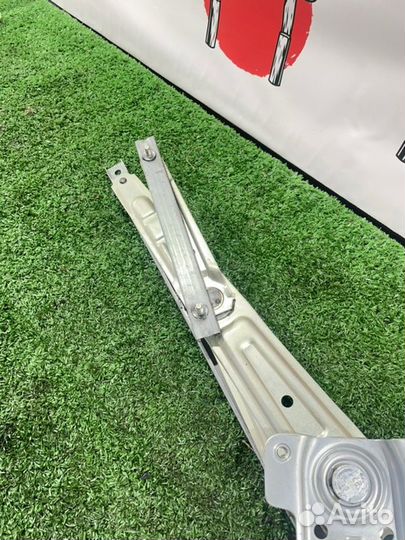 Стеклоподъемный механизм передний левый Mitsubishi