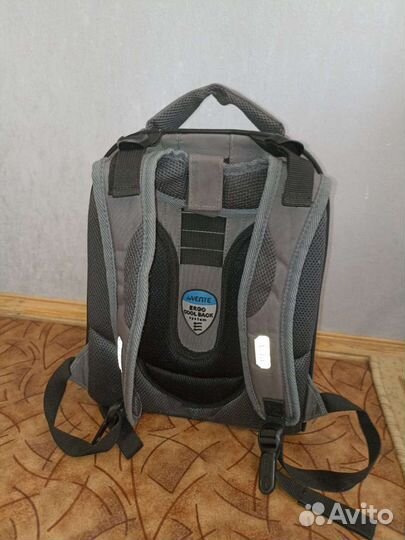 Школьный рюкзак