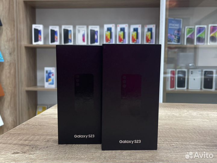 Samsung Galaxy S23, 8/256 ГБ